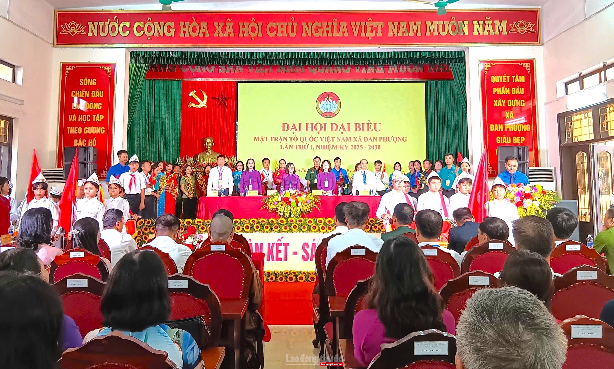 Phát huy truyền thống anh hùng, sức mạnh đoàn kết toàn dân tộc