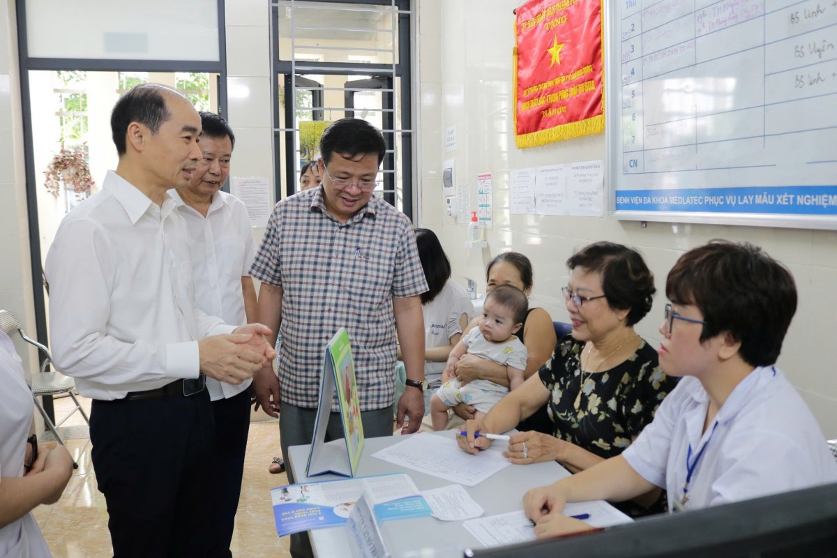 Ngành Y tế Hà Nội quyết tâm đưa Nghị quyết 72-NQ/TW vào cuộc sống: Vì người dân Thủ đô khỏe mạnh, hạnh phúc