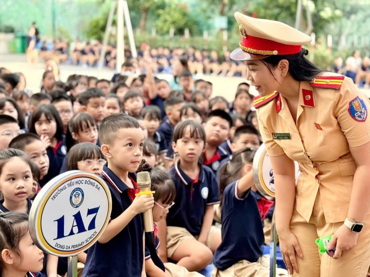 Hà Nội quyết liệt bảo đảm an toàn giao thông học đường Hà Nội quyết liệt bảo đảm an toàn giao thông học đường