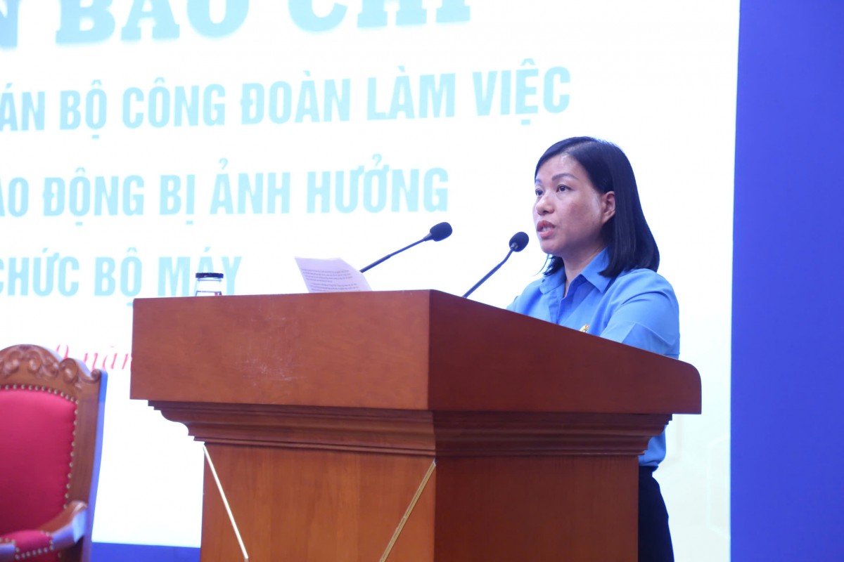 Hơn 400 tỷ đồng chi trả chế độ cho cán bộ Công đoàn chuyên trách làm việc theo chế độ hợp đồng Hơn 400 tỷ đồng chi trả chế độ cho cán bộ Công đoàn chuyên trách làm việc theo chế độ hợp đồng