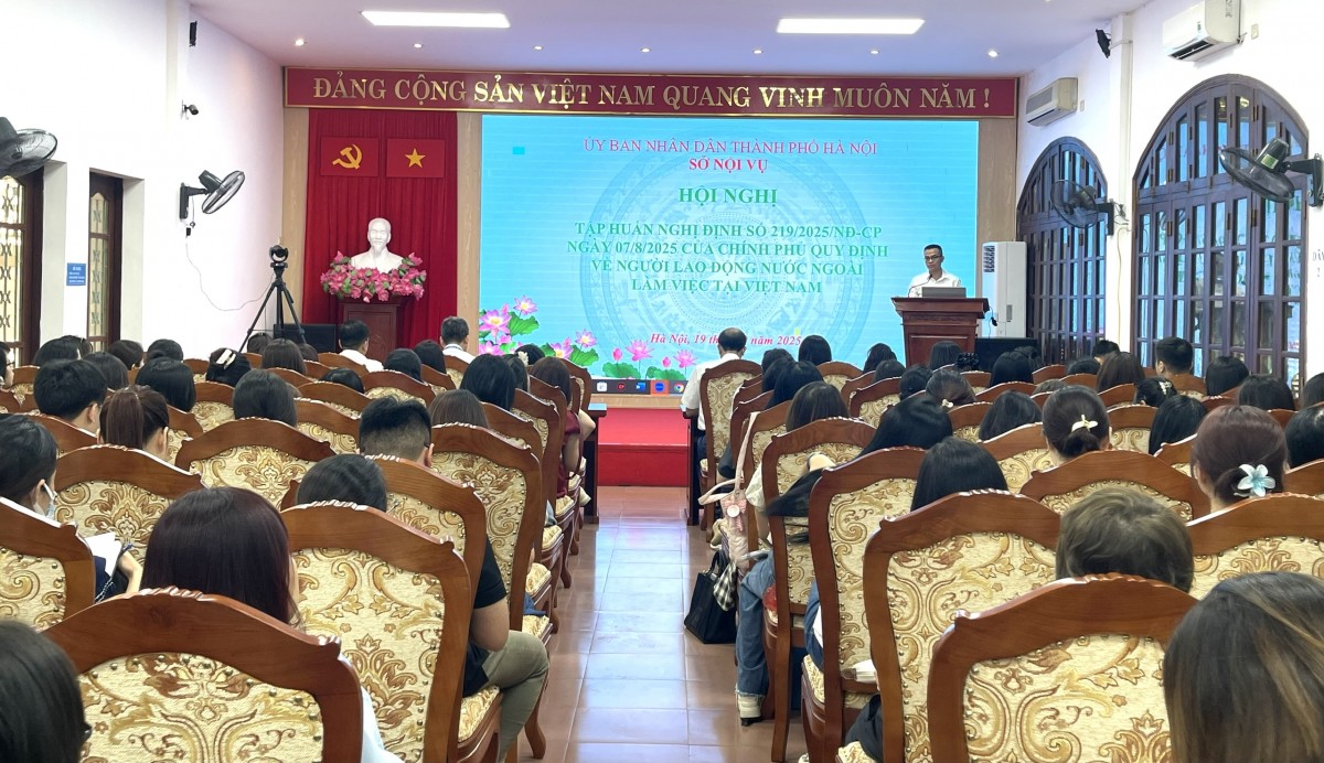 Hà Nội: Tập huấn quy định của Chính phủ về người lao động nước ngoài làm việc tại Việt Nam
