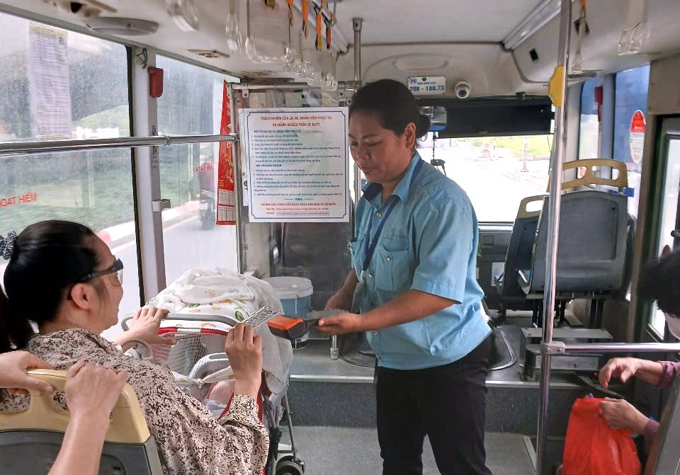 Bài 2: Giao thông công cộng cần tự “chuyển mình” để ngày một hấp dẫn