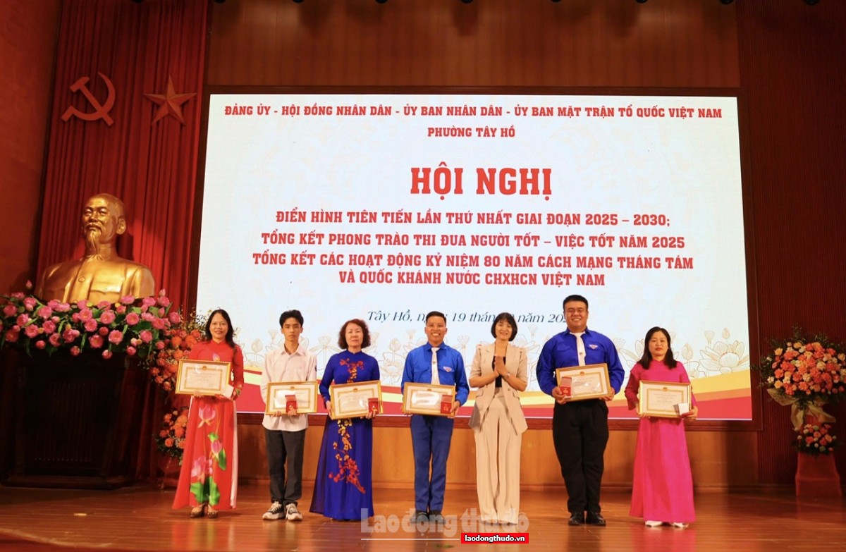 Phường Tây Hồ: Biểu dương nhiều điển hình tiên tiến, lan tỏa phong trào thi đua yêu nước