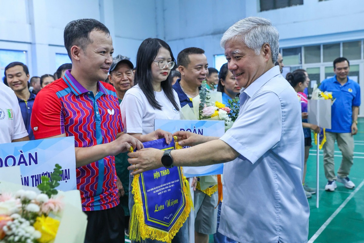 Sôi nổi Hội thao chào mừng Đại hội đại biểu Đảng bộ MTTQ, các đoàn thể Trung ương Sôi nổi Hội thao chào mừng Đại hội đại biểu Đảng bộ MTTQ, các đoàn thể Trung ương