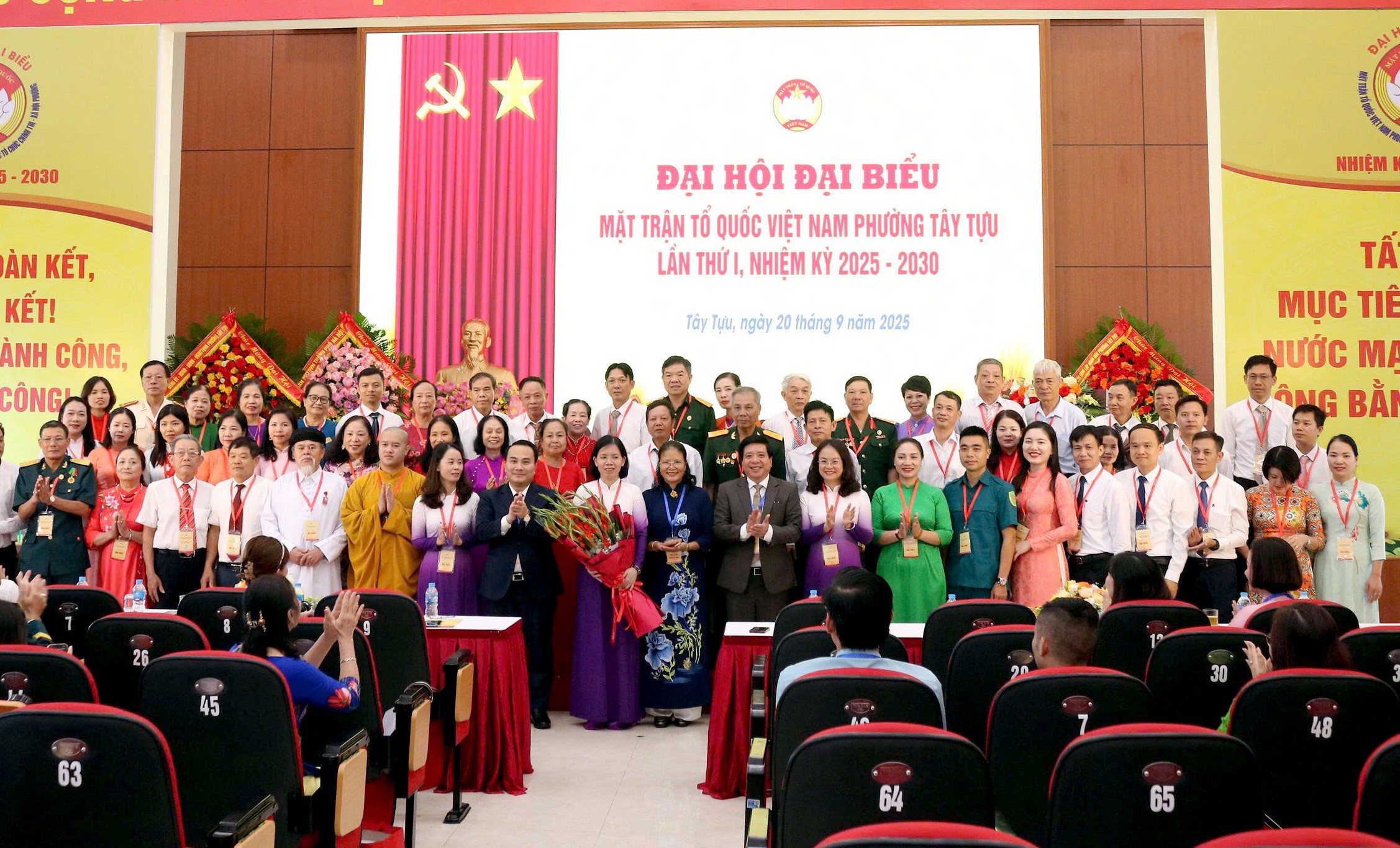 Khơi dậy sức dân, xây dựng phường Tây Tựu giàu đẹp, văn minh Khơi dậy sức dân, xây dựng phường Tây Tựu giàu đẹp, văn minh