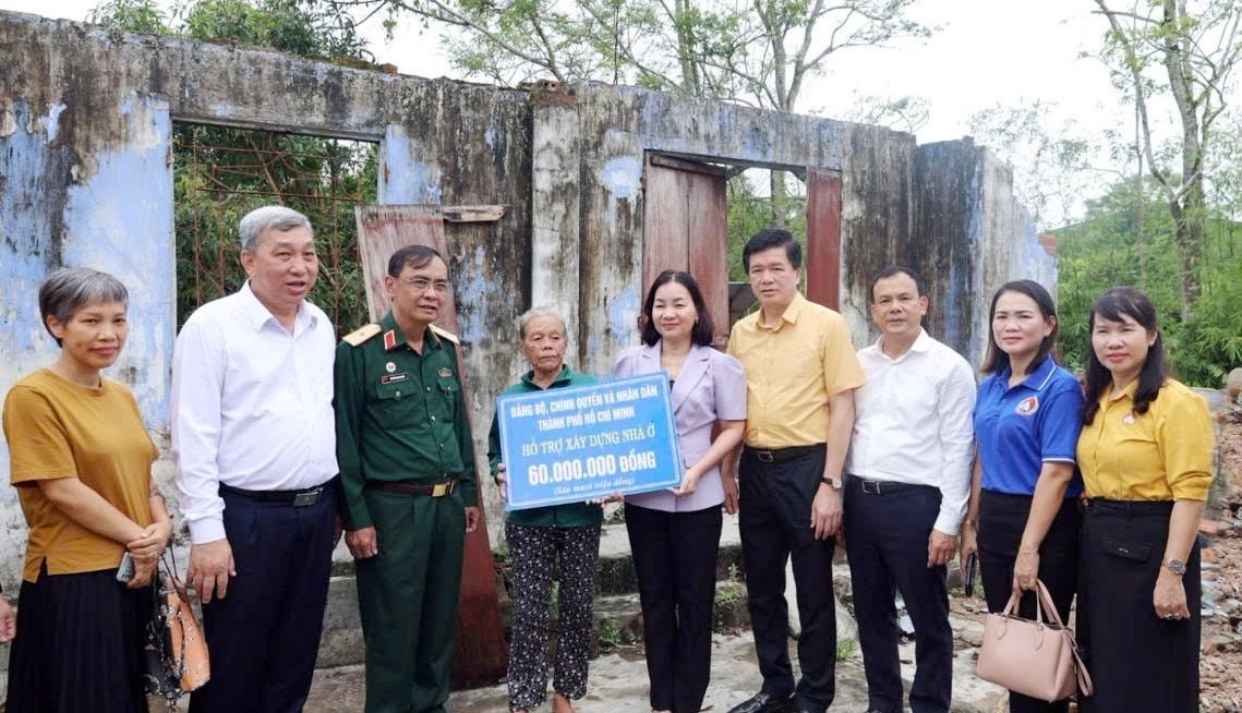 Thành phố Hồ Chí Minh hỗ trợ Nghệ An 8 tỷ đồng khắc phục hậu quả sau thiên tai