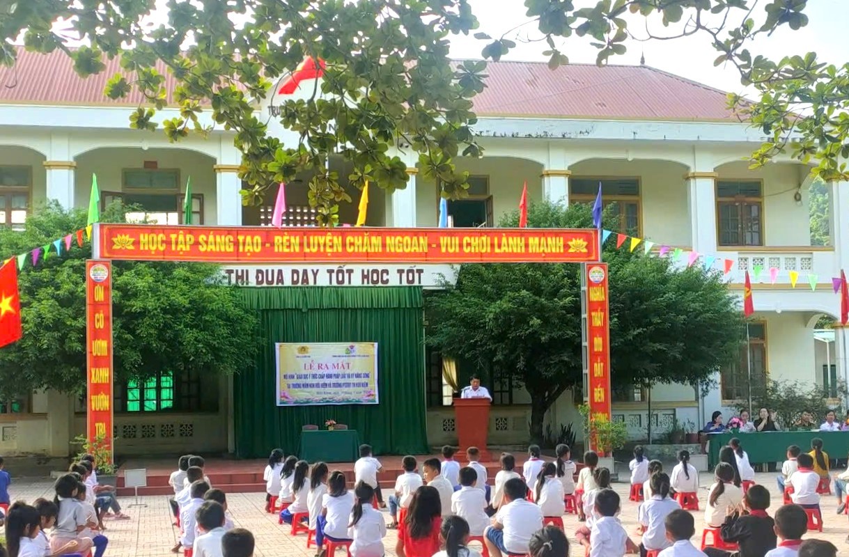 Nghệ An giải quyết kịp thời sự việc cô giáo mắc bệnh hiểm nghèo bị điều đi biệt phái