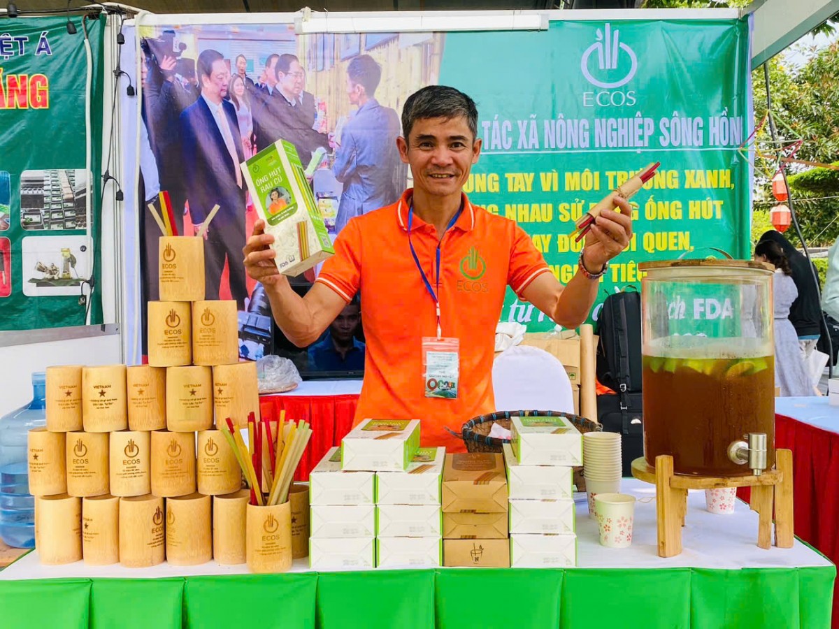 Ống hút từ rau, củ - hướng đi bền vững nhằm giảm thiểu rác thải nhựa