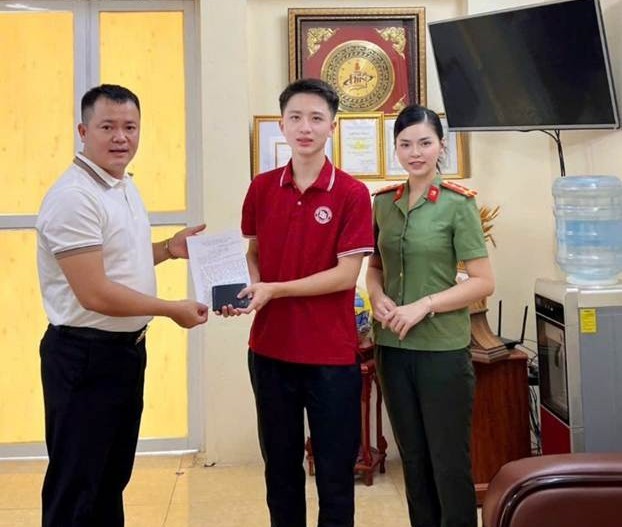 Chiến sĩ Công an Thủ đô tận tụy, trung thực và gần dân