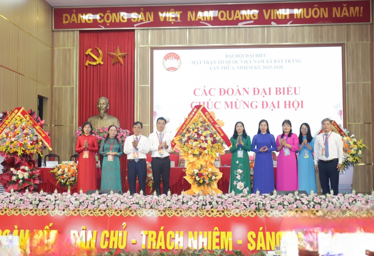 Ông Chu Anh Tuấn là Chủ tịch Ủy ban Mặt trận Tổ quốc Việt Nam xã Bát Tràng