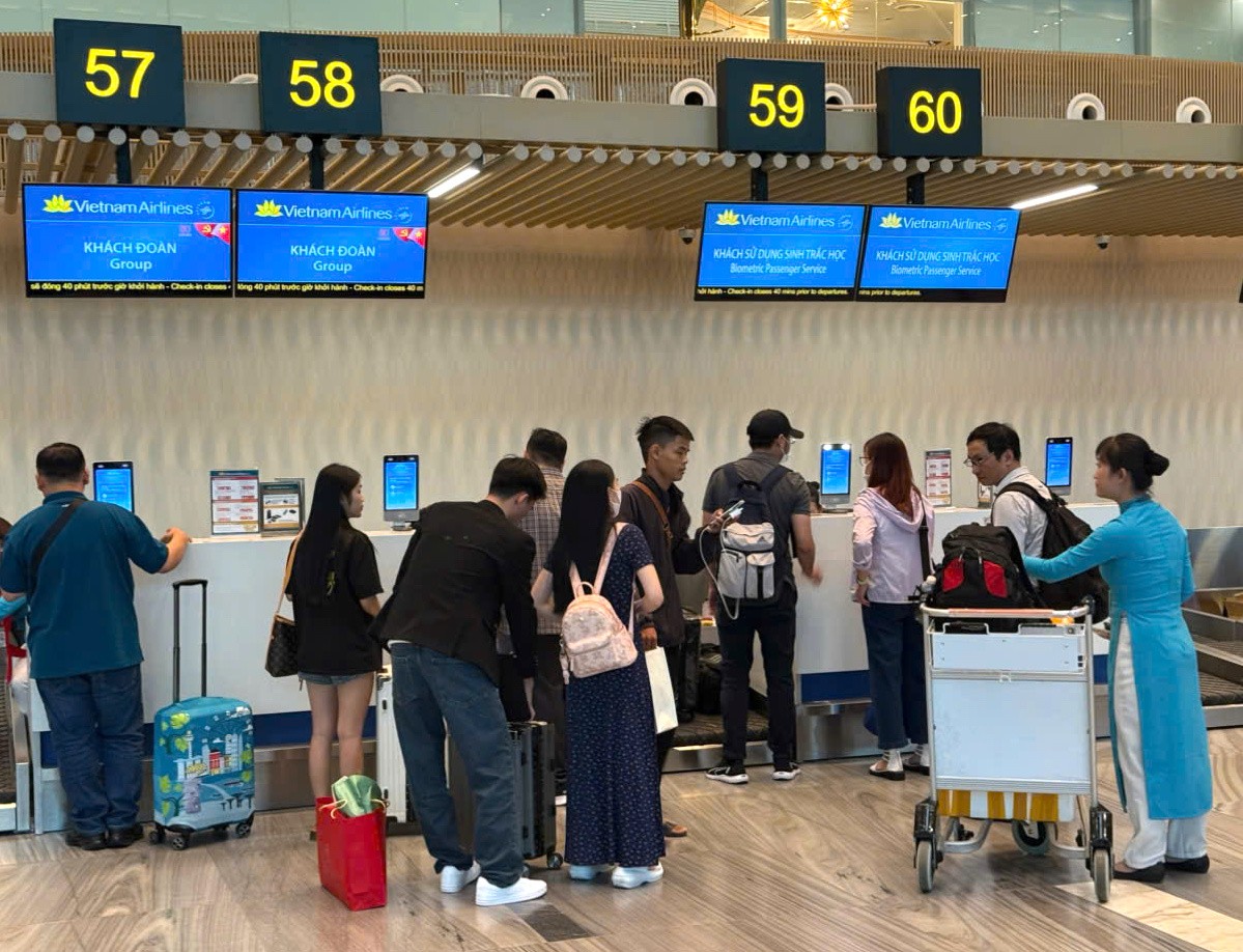 TP.HCM: Không xét duyệt cho cán bộ, công chức, viên chức đi nước ngoài do các doanh nghiệp tổ chức và đài thọ