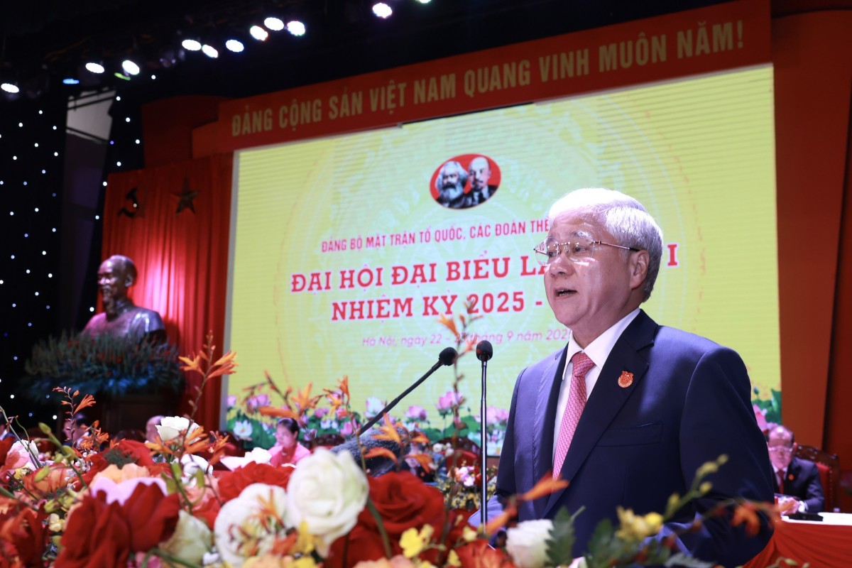 Đồng lòng, chung sức, hiện thực hóa khát vọng xây dựng đất nước Việt Nam phát triển giàu mạnh