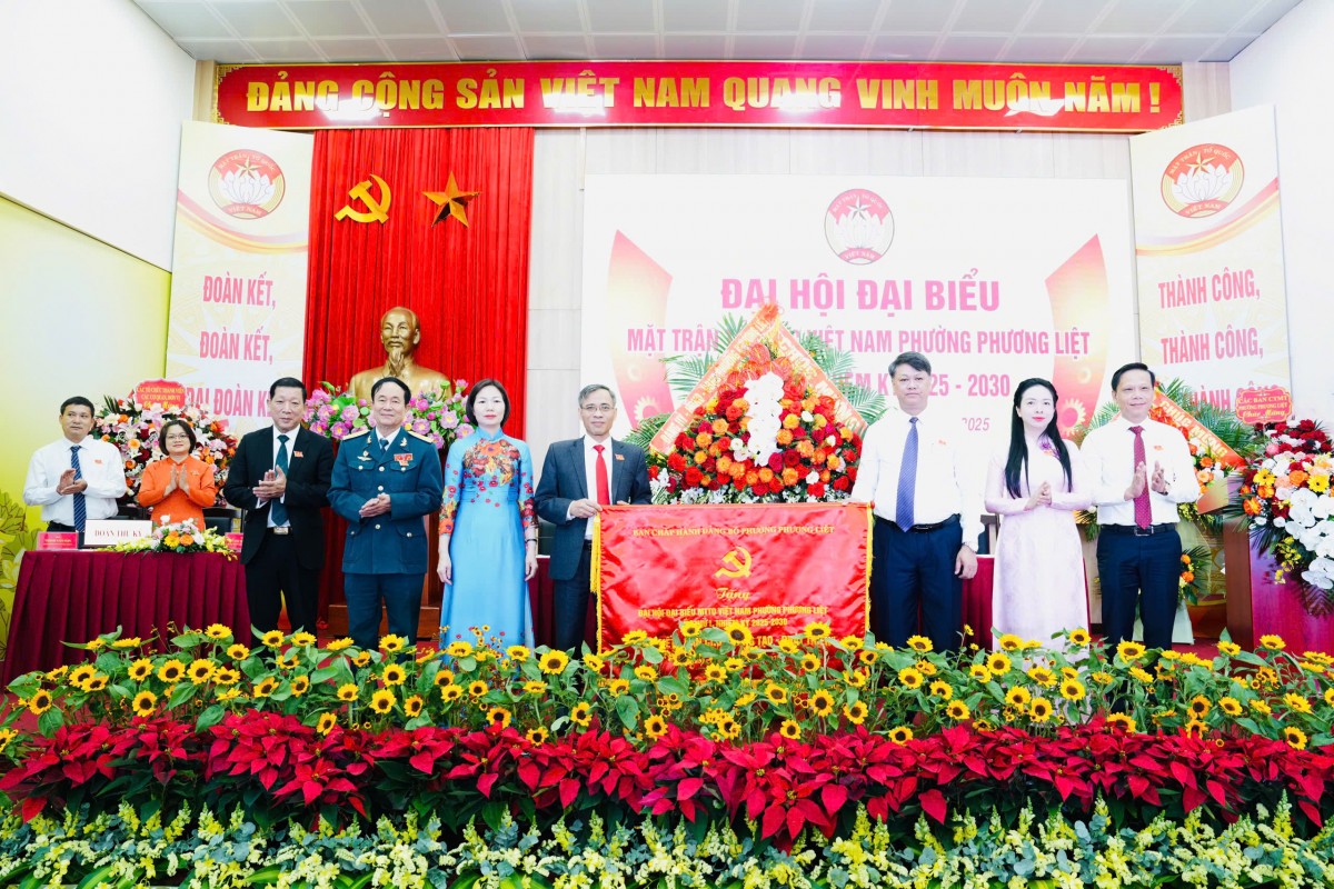 Phát huy vai trò của MTTQ trong tăng cường khối đại đoàn kết toàn dân Phát huy vai trò của MTTQ trong tăng cường khối đại đoàn kết toàn dân