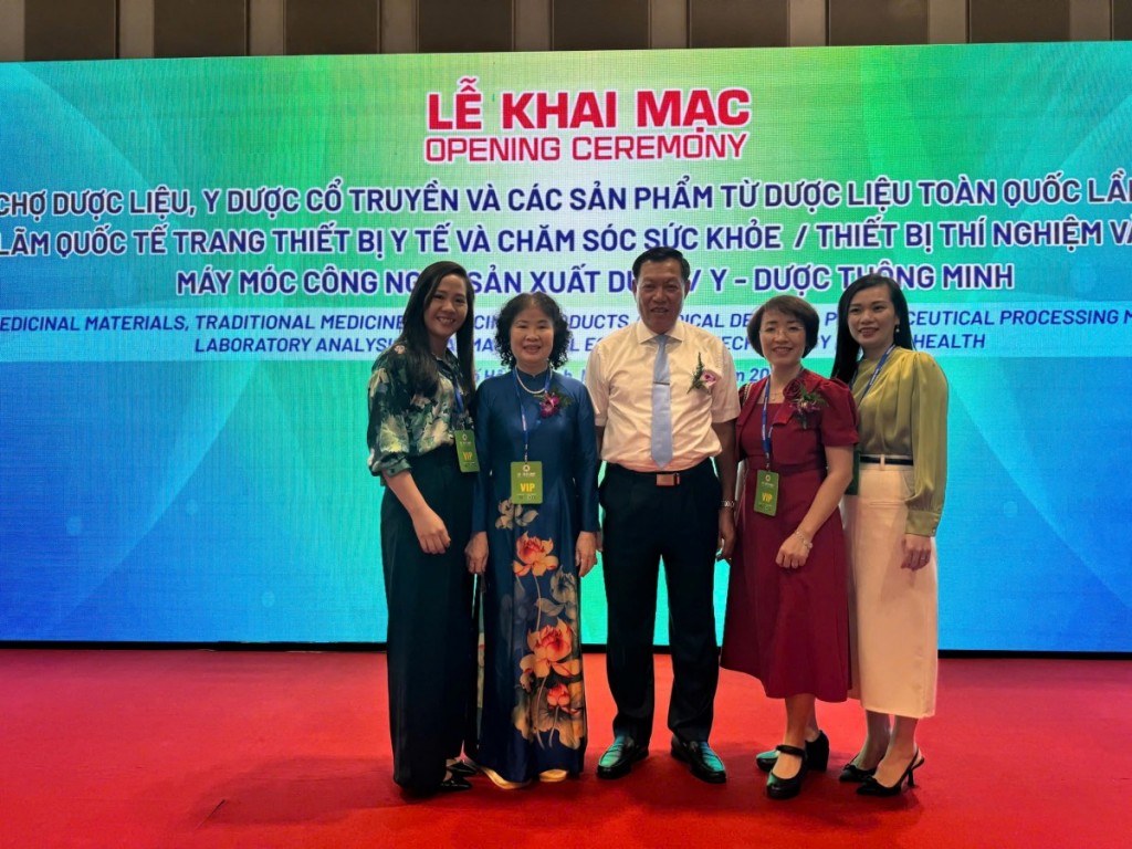 Ths.Ds cao cấp Nguyễn Diệu Hà: Gần ba thập kỷ cống hiến cho ngành Dược