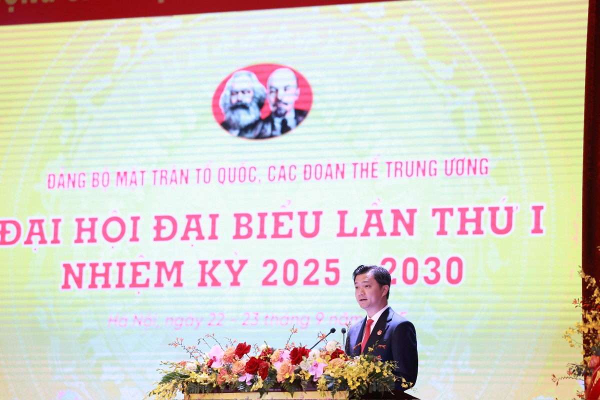 Quyết tâm thực hiện thắng lợi Nghị quyết Đại hội Đảng bộ MTTQ, các đoàn thể Trung ương lần thứ nhất