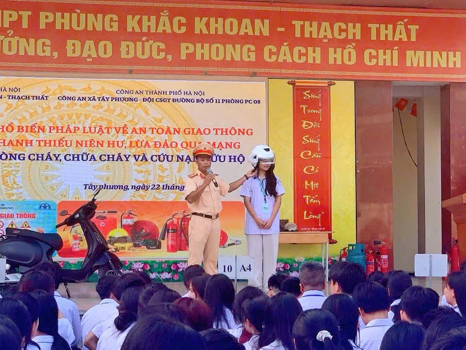 Hà Nội: Học sinh, giáo viên chung tay xây dựng văn hóa giao thông