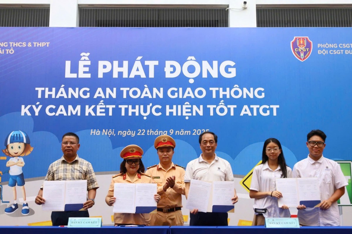Hà Nội: Học sinh, giáo viên chung tay xây dựng văn hóa giao thông