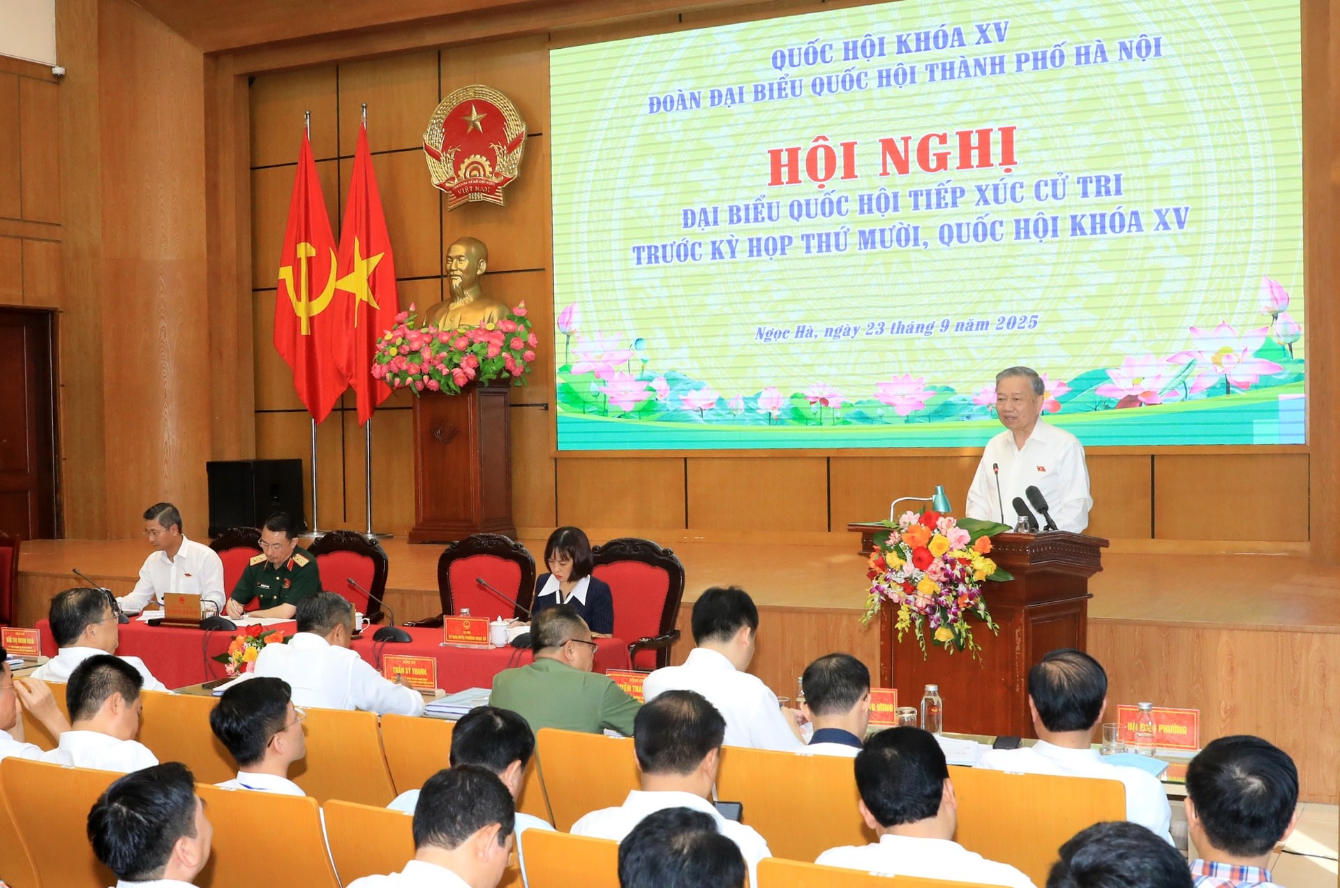 Tổng Bí thư Tô Lâm tiếp xúc cử tri thành phố Hà Nội