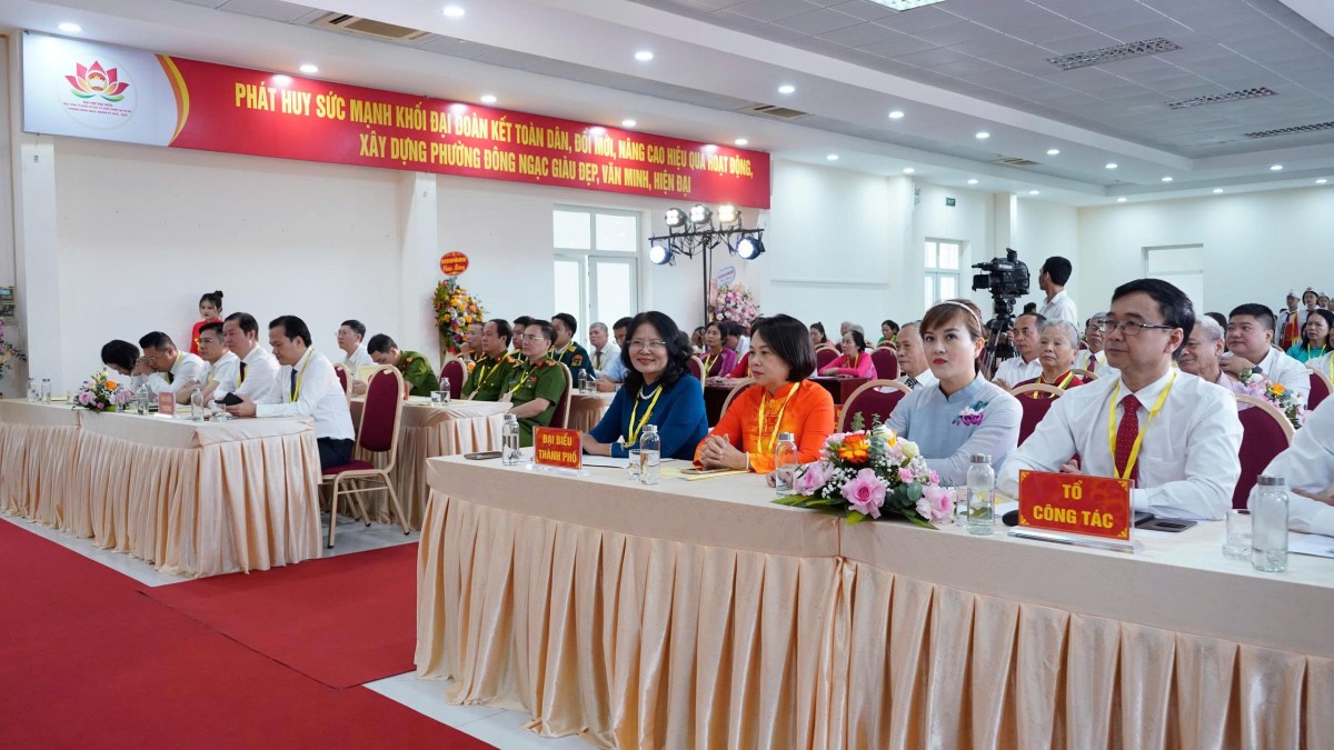 Bà Nguyễn Thanh Nhàn giữ chức vụ Chủ tịch Ủy ban MTTQ Việt Nam phường Đông Ngạc Bà Nguyễn Thanh Nhàn giữ chức vụ Chủ tịch Ủy ban MTTQ Việt Nam phường Đông Ngạc