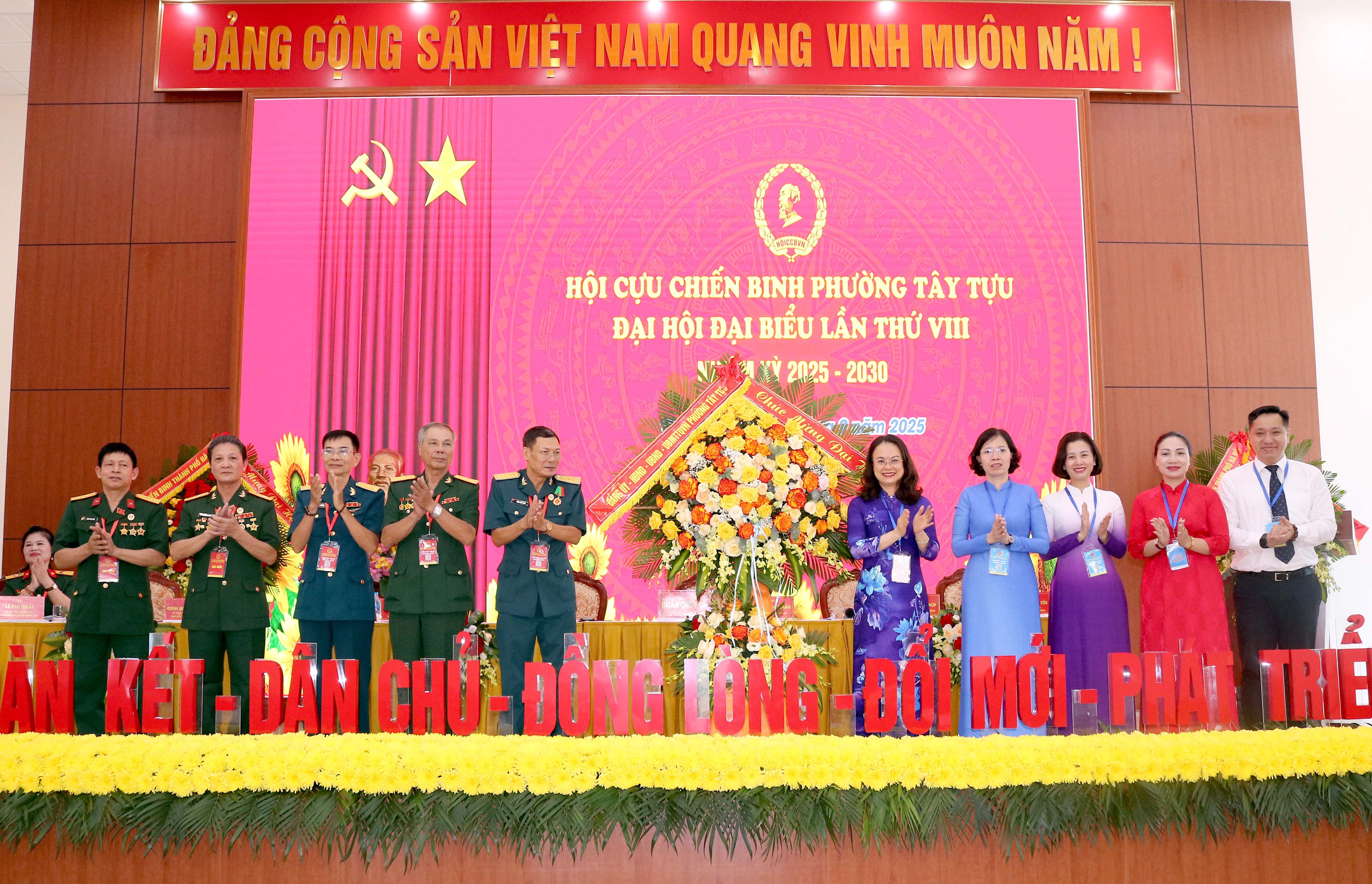 Hội cựu chiến binh phường Tây Tựu: Phát huy truyền thống “Bộ đội Cụ Hồ”, xây dựng phường giàu đẹp