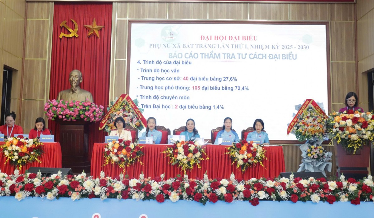 Phụ nữ Bát Tràng sẵn sàng bước vào kỷ nguyên mới