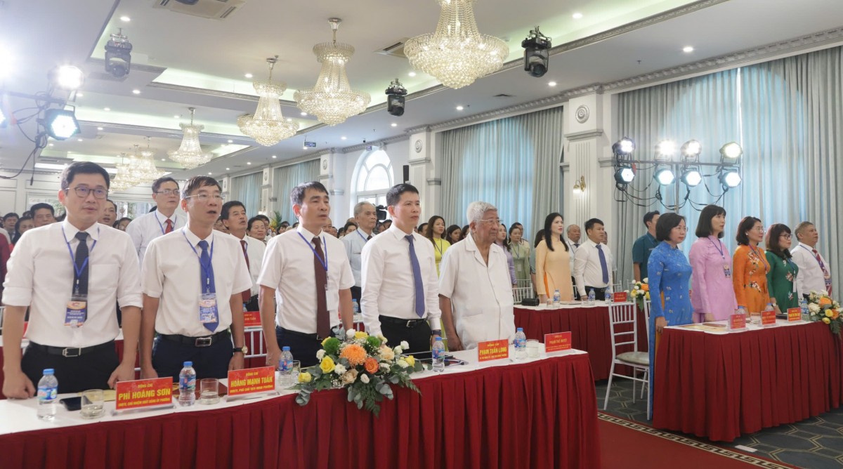 Đoàn kết, đổi mới, xây dựng phường Cửa Nam giàu đẹp, văn minh, hạnh phúc Đoàn kết, đổi mới, xây dựng phường Cửa Nam giàu đẹp, văn minh, hạnh phúc