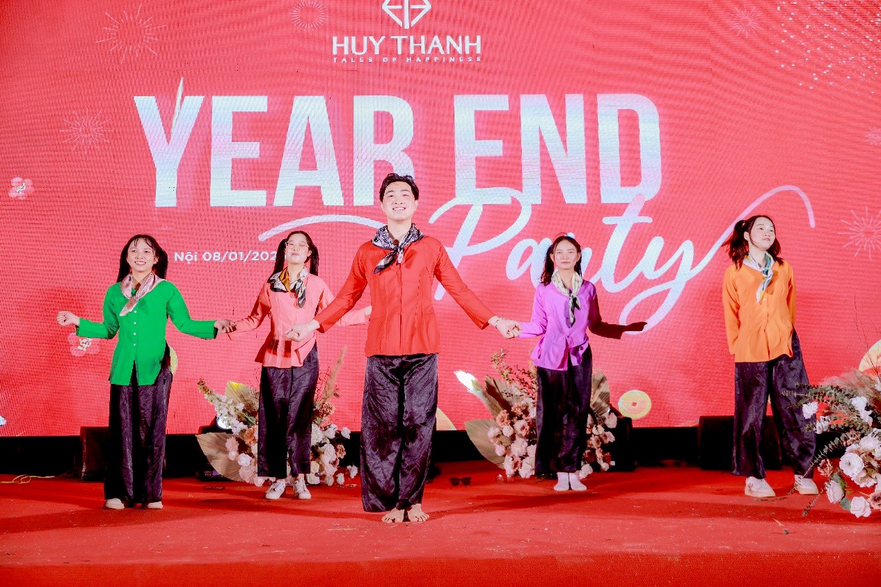 Công đoàn Công ty TNHH Vàng bạc đá quý Huy Thành: Cầu nối gắn kết người lao động với doanh nghiệp