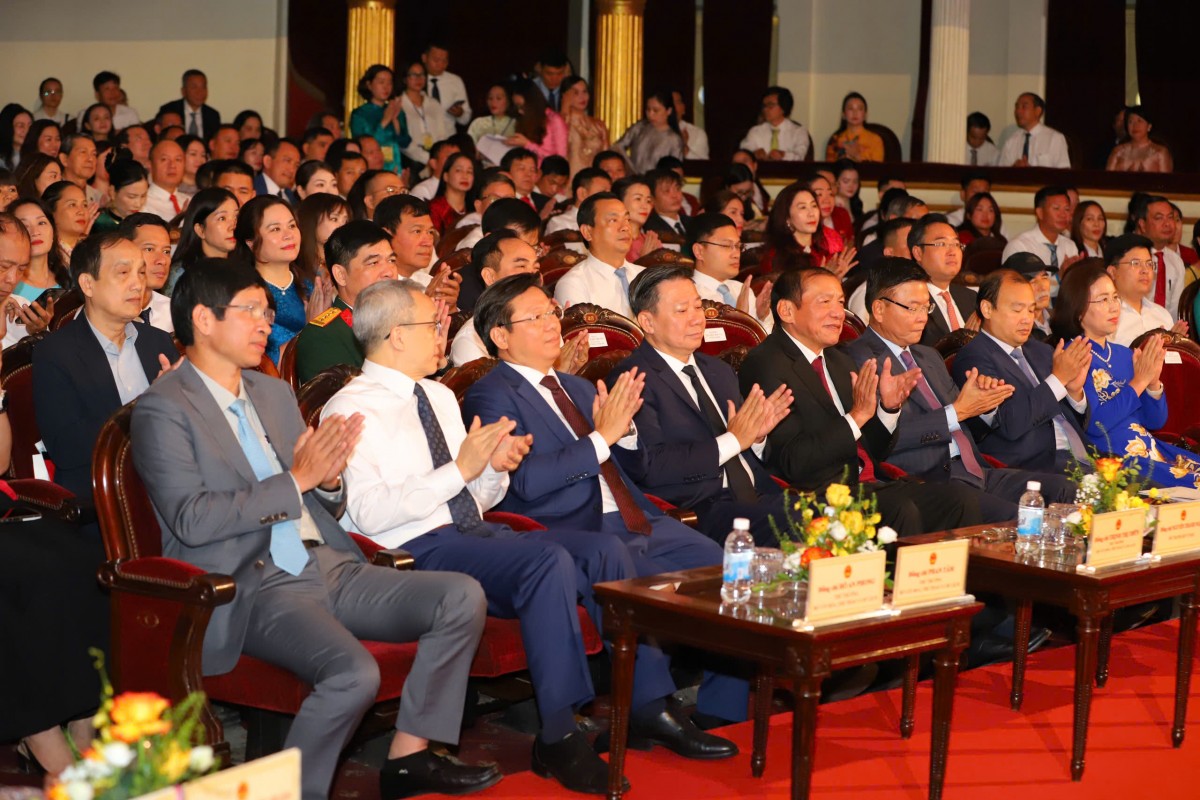 Khơi dậy, lan tỏa ngọn lửa thi đua ái quốc trong kỷ nguyên mới