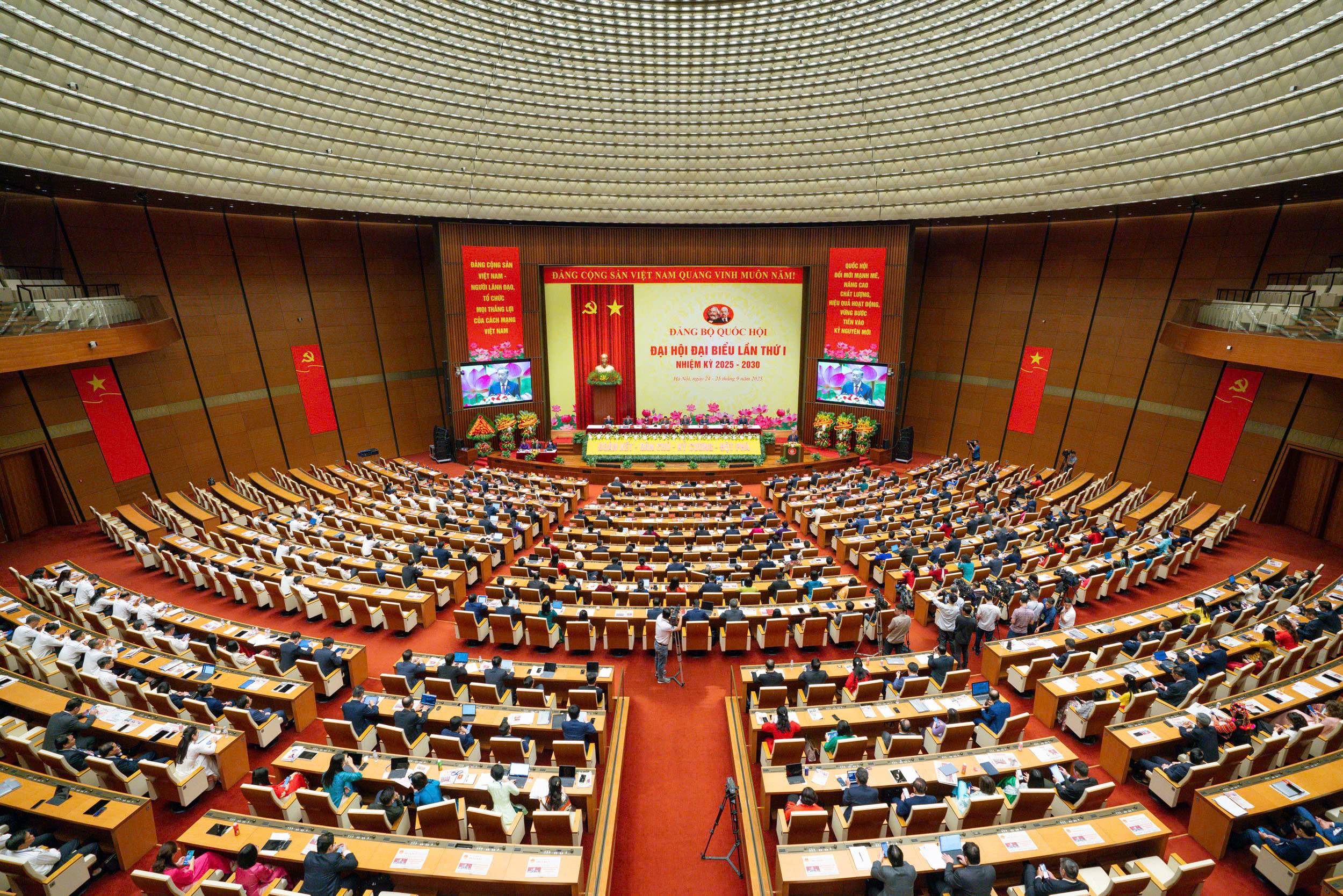 Tổng Bí thư Tô Lâm: Nâng cao tính Nhân dân, tính Đảng trong hoạt động của Quốc hội