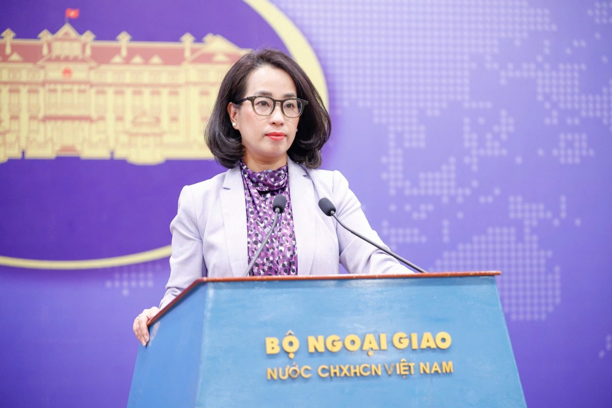 Người phát ngôn Bộ Ngoại giao Phạm Thu Hằng tại họp báo 