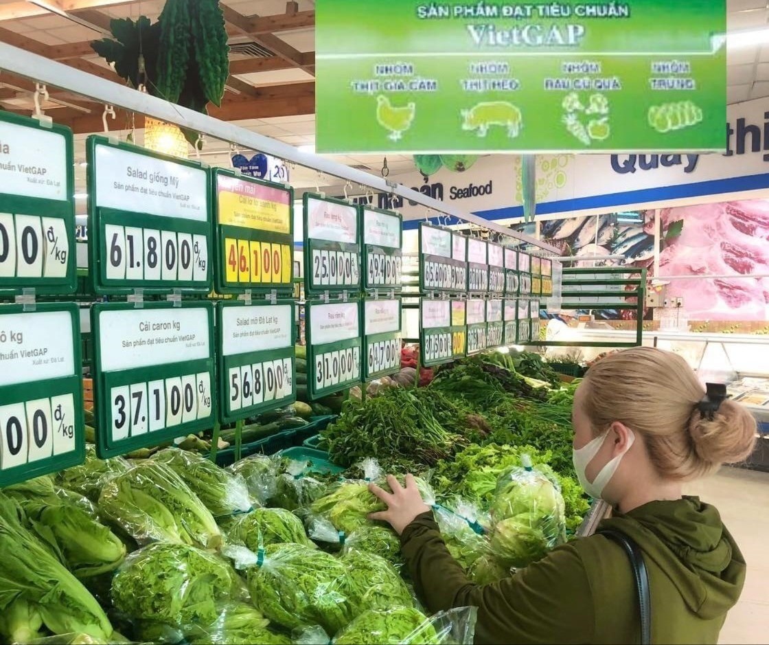 Phải tăng cường kiểm tra đột xuất mới ngăn chặn được “rau bẩn” vào trường học, siêu thị