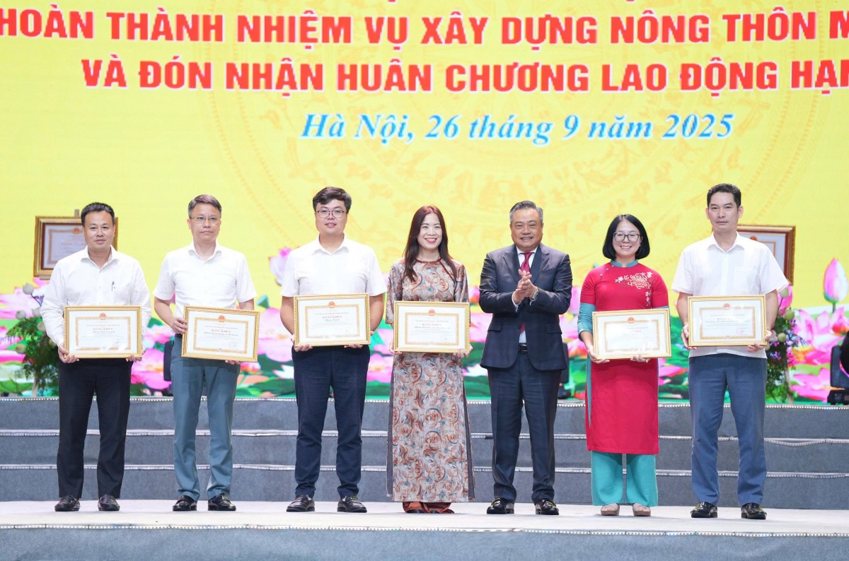 Hà Nội hoàn thành xây dựng nông thôn mới, đón nhận Huân chương Lao động hạng Nhất