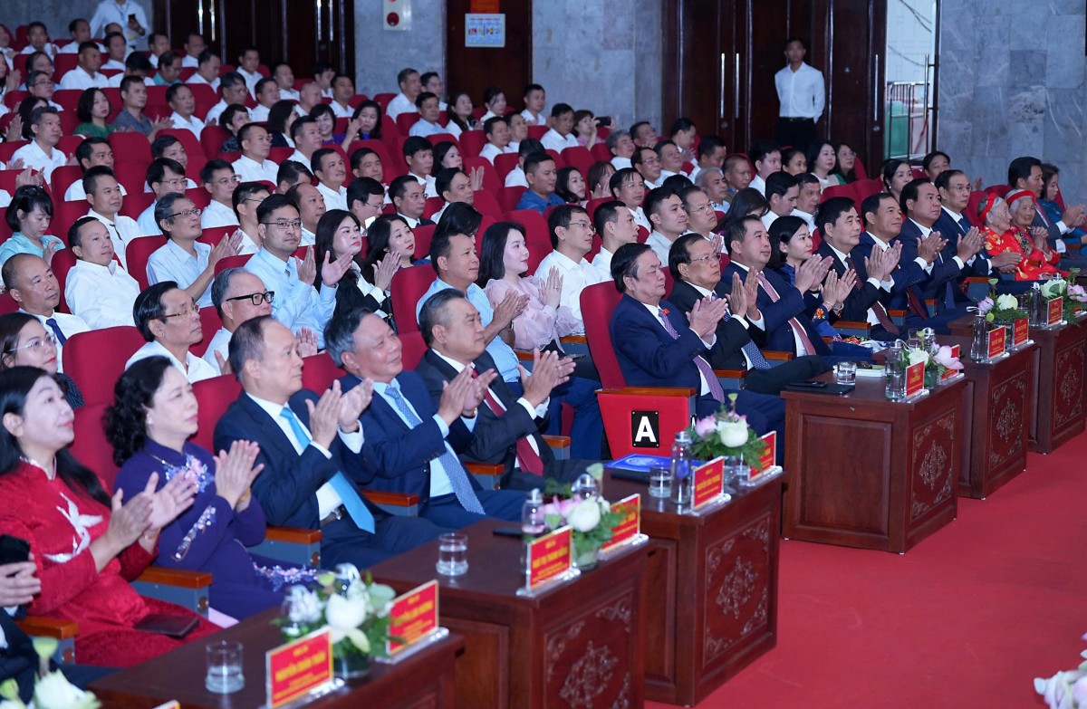 Hà Nội hoàn thành xây dựng nông thôn mới, đón nhận Huân chương Lao động hạng Nhất