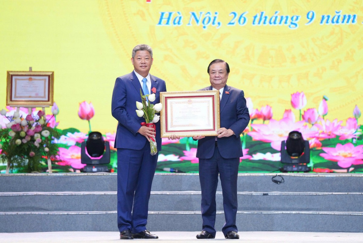 Hà Nội hoàn thành xây dựng nông thôn mới, đón nhận Huân chương Lao động hạng Nhất