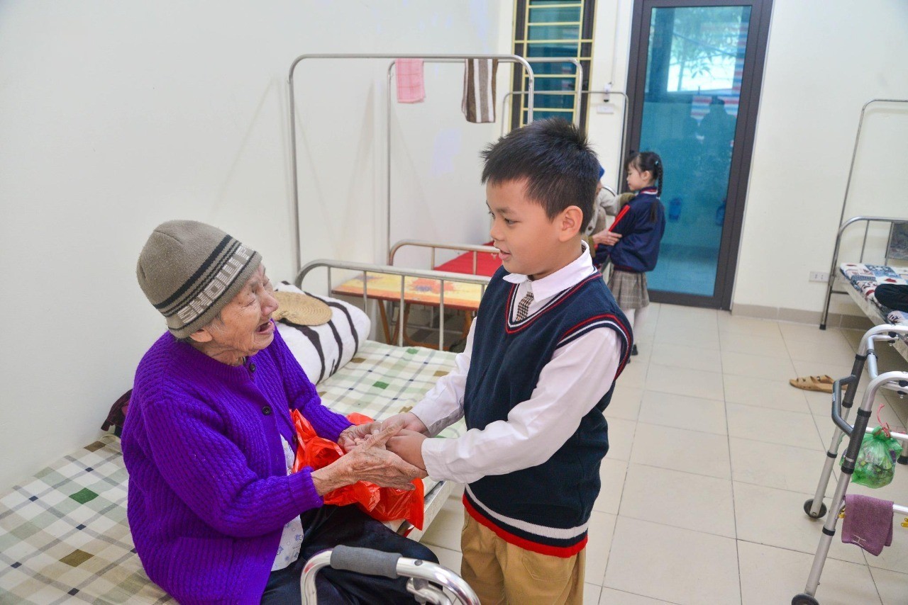 Những nhịp cầu nhân ái mang tên Công đoàn