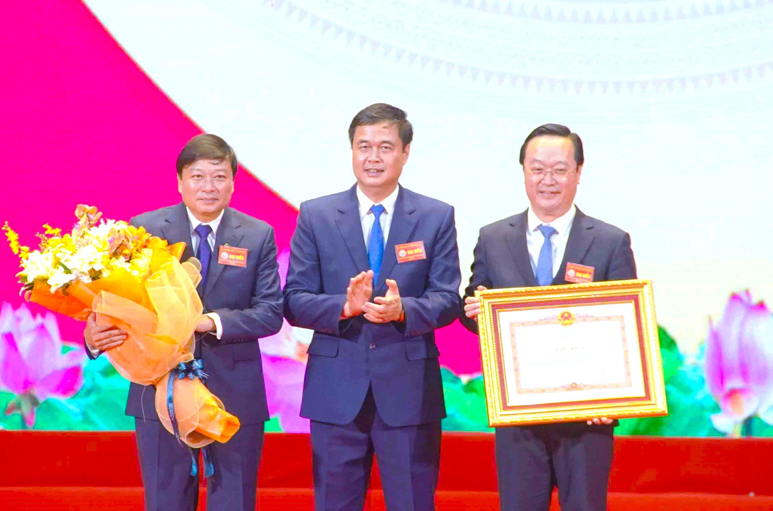 Nghệ An tổ chức Đại hội thi đua yêu nước và đón nhận Bằng khen của Thủ tướng Chính phủ