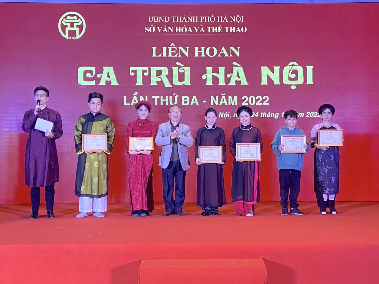 Tìm kiếm tài năng đào nương, kép đàn tại Liên hoan Ca trù Hà Nội lần thứ Tư - năm 2025