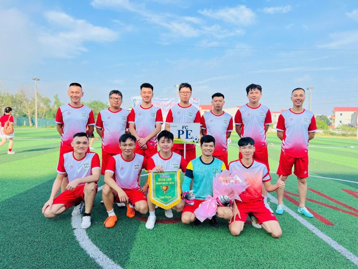 Đời sống tinh thần của người lao động ngày càng được nâng cao Đời sống tinh thần của người lao động ngày càng được nâng cao