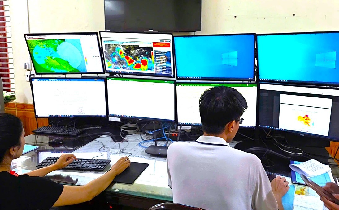 Nghệ An khẩn trương ứng phó với bão số 10