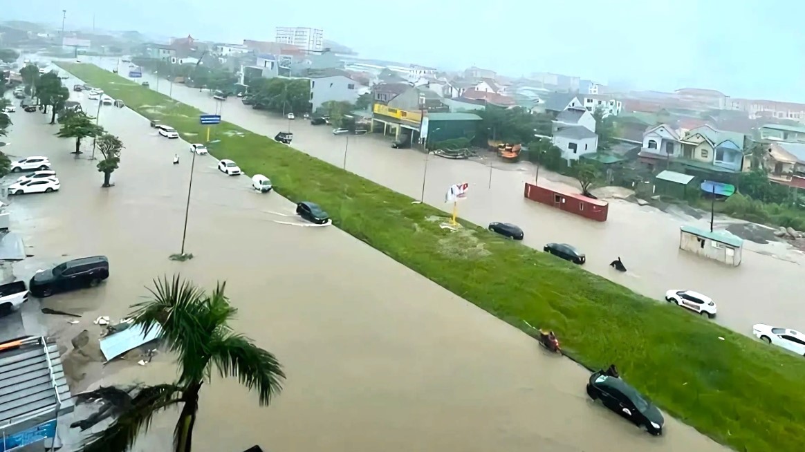 Nghệ An khẩn trương ứng phó với bão số 10