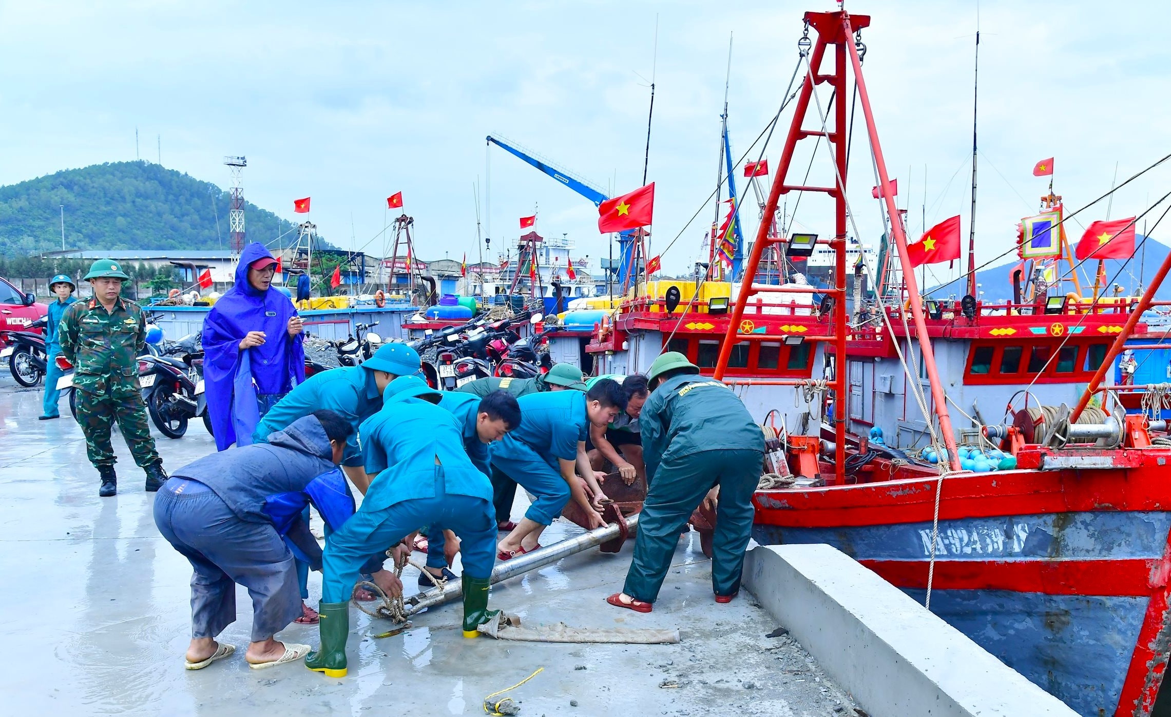 Nghệ An khẩn trương ứng phó với bão số 10
