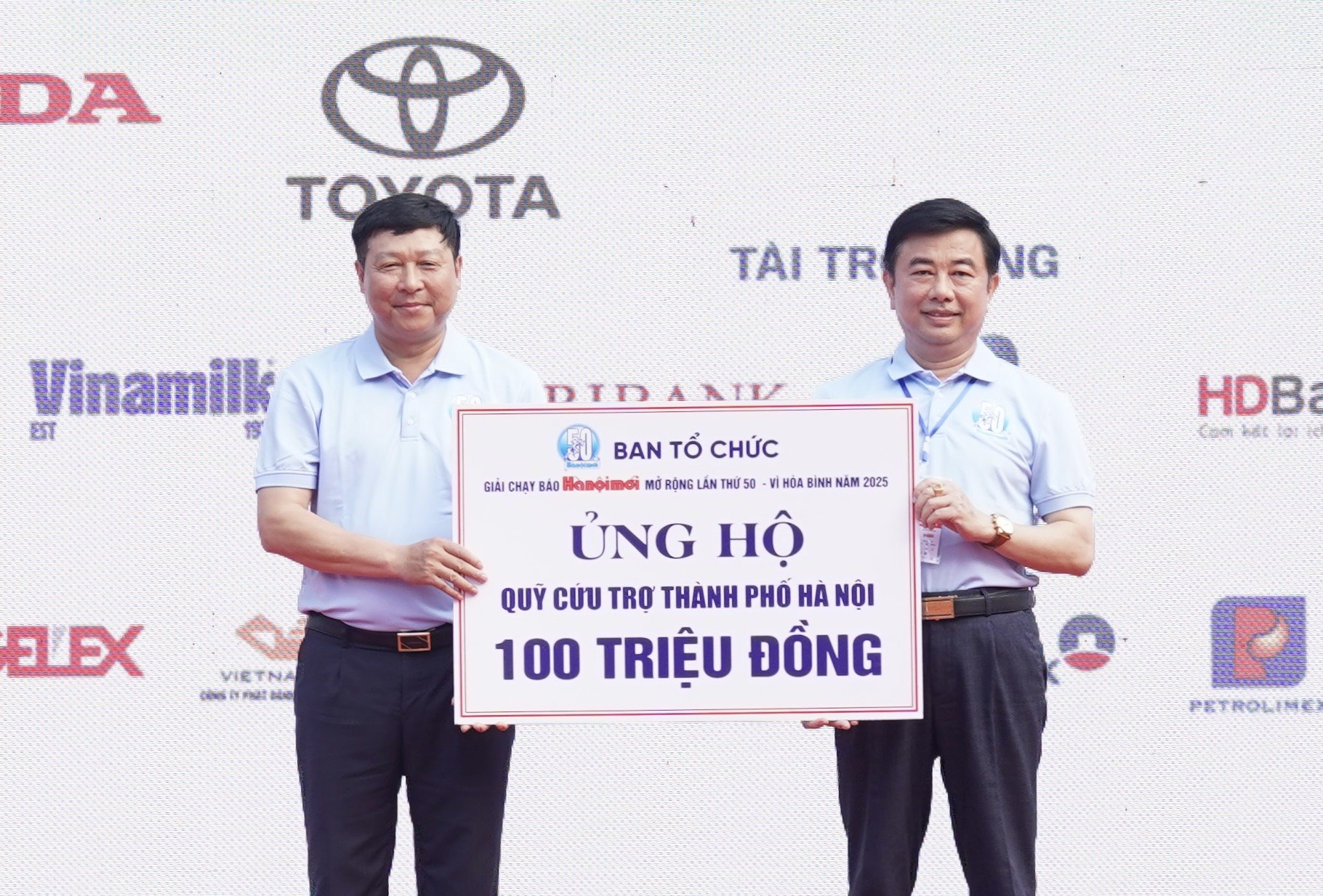 Sôi động chung kết Giải chạy Báo Hànộimới mở rộng lần thứ 50 - Vì hòa bình năm 2025