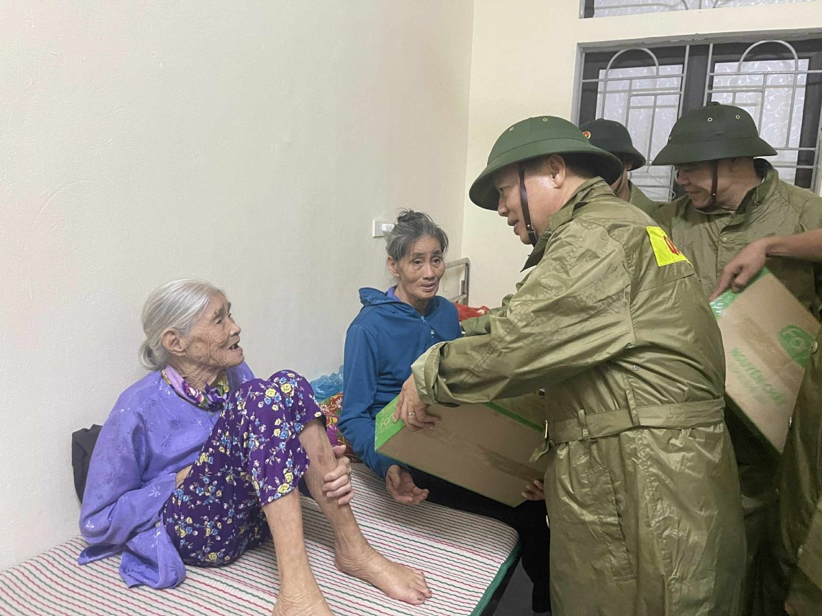 Di dời dân là biện pháp then chốt để giảm thiểu thiệt hại bão số 10 Bualoi