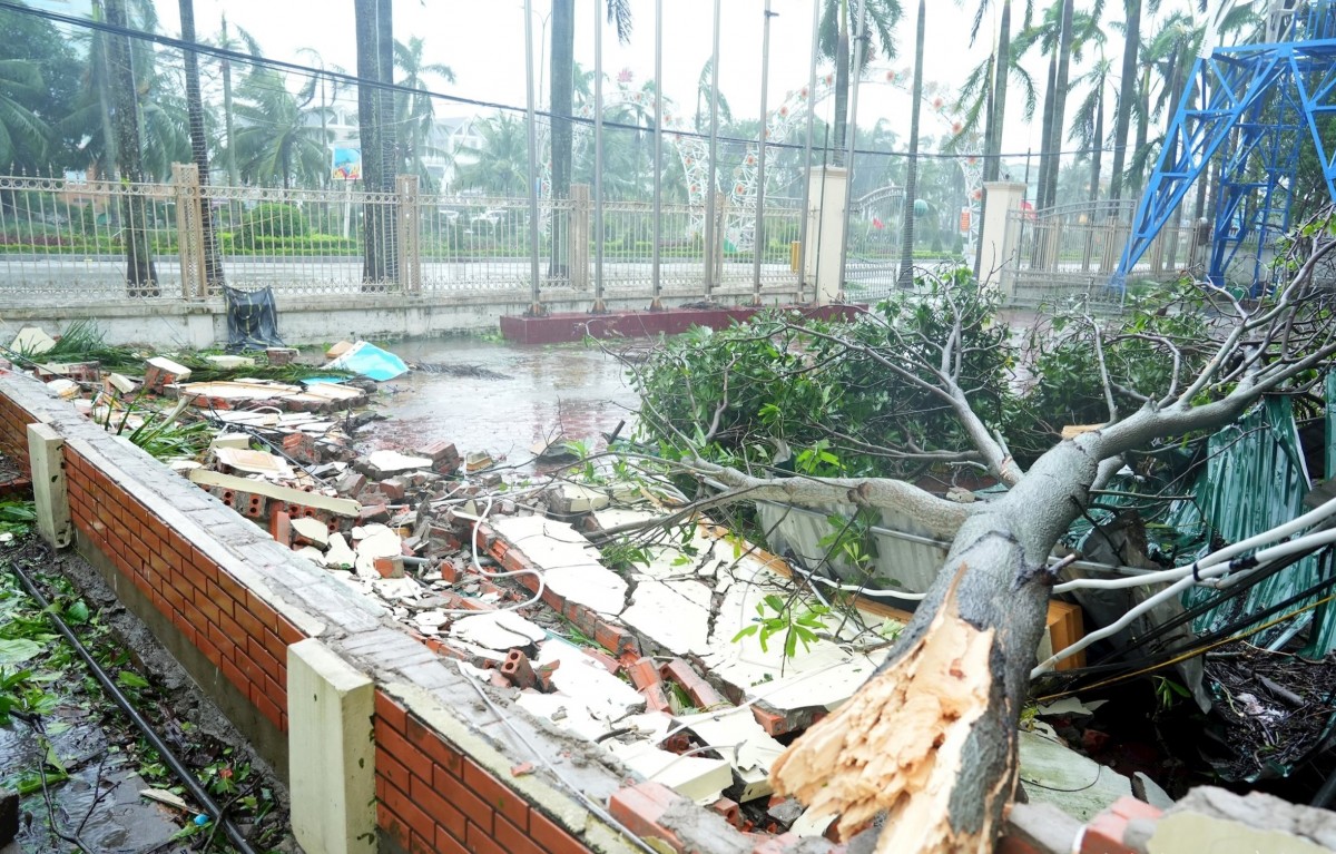 Hình ảnh Nghệ An bị thiệt hại nặng nề do bão số 10 Hình ảnh Nghệ An bị thiệt hại nặng nề do bão số 10