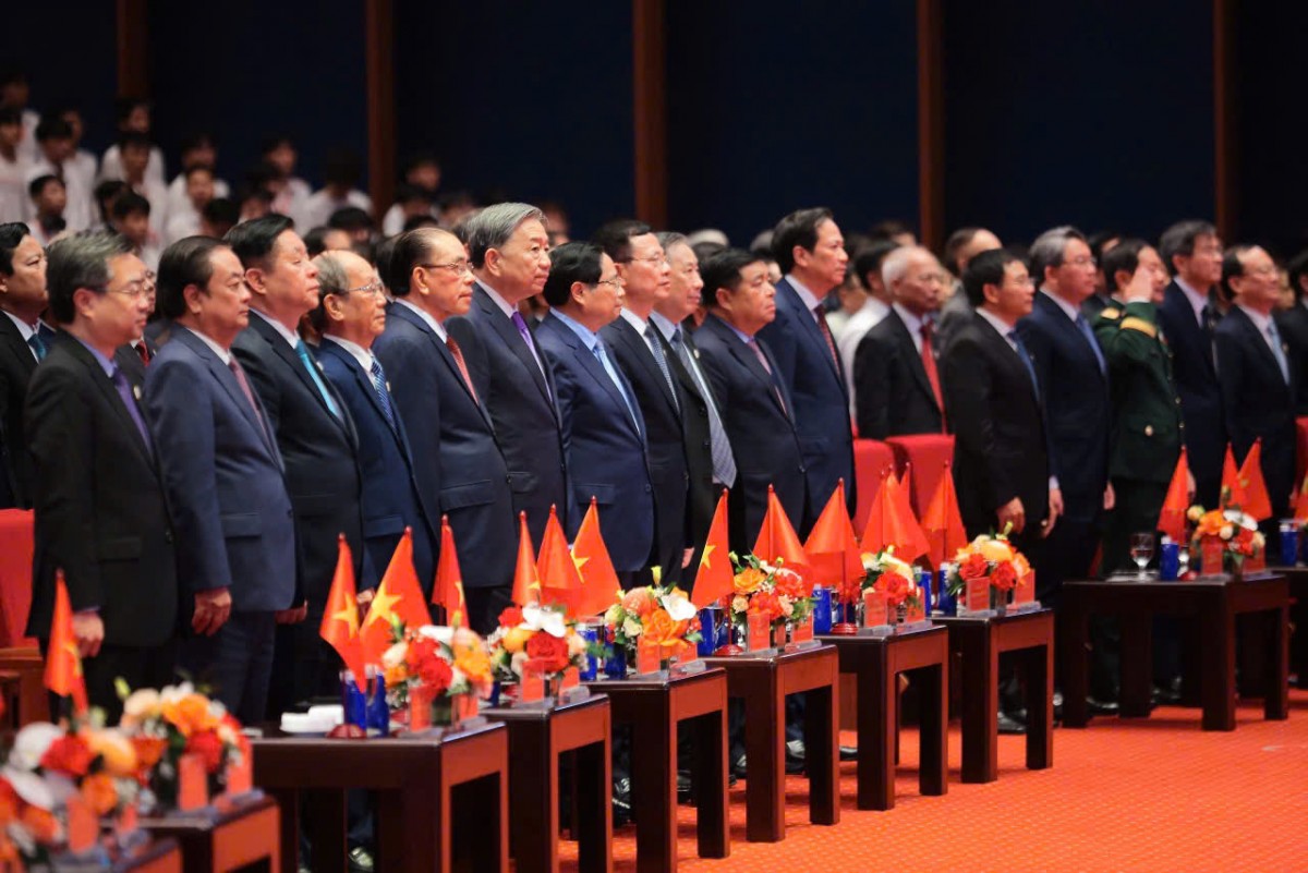 Ngành Bưu chính viễn thông và Khoa học công nghệ: Tự hào truyền thống, vững bước vào kỷ nguyên mới