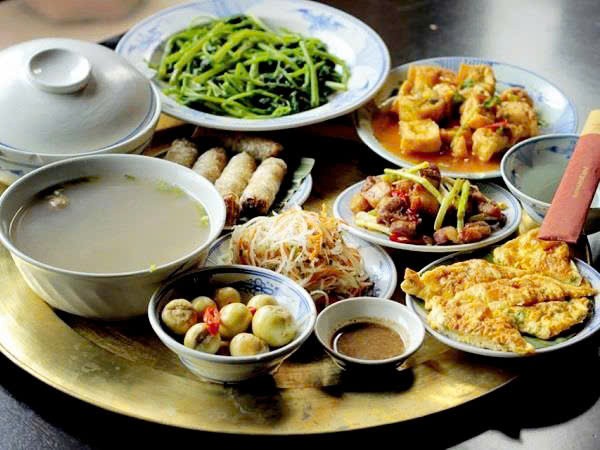 Tiếng mẹ gọi về ăn cơm