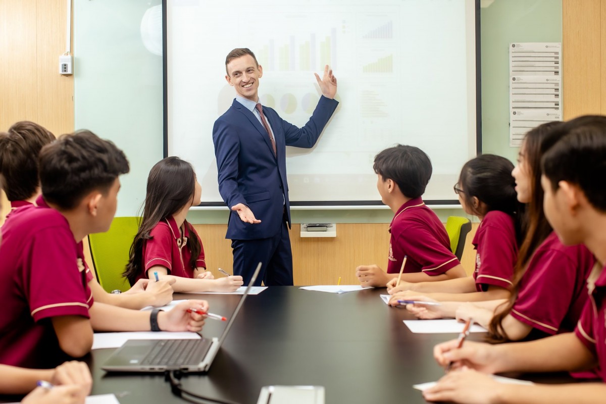 Đề xuất cơ chế thu hút người nước ngoài làm việc tại cơ sở giáo dục của Việt Nam Đề xuất cơ chế thu hút người nước ngoài làm việc tại cơ sở giáo dục của Việt Nam