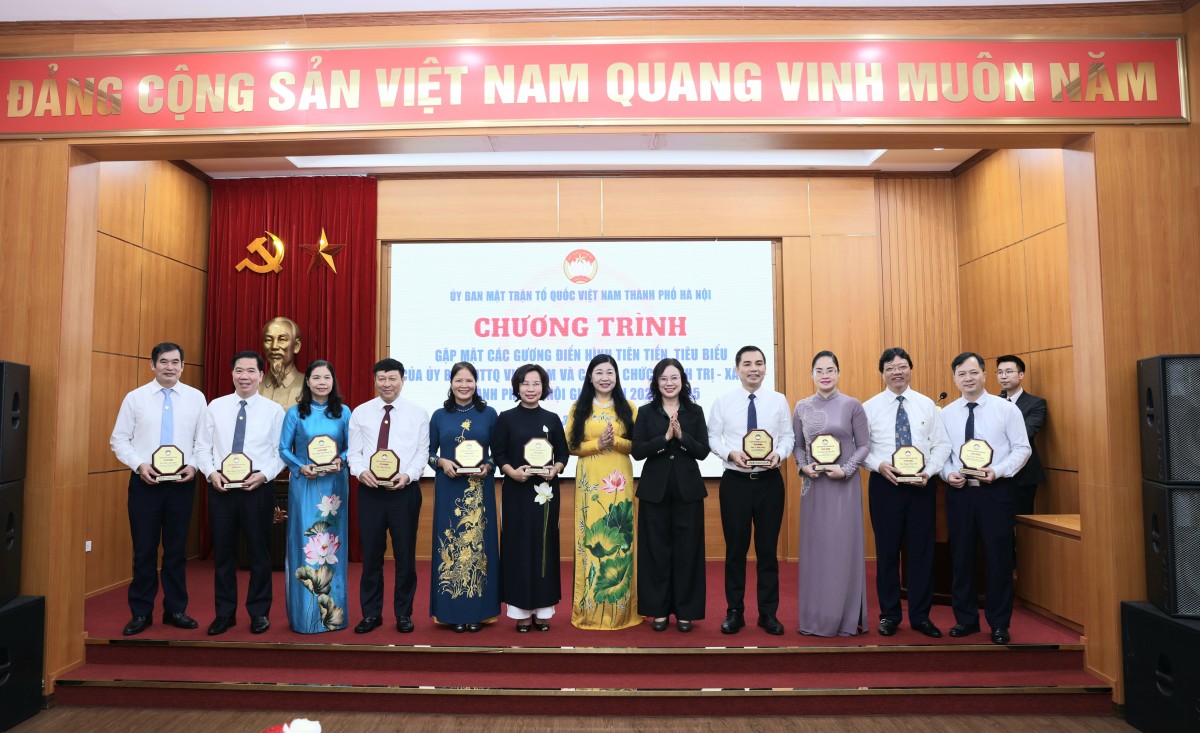 Ủy ban MTTQ Việt Nam thành phố Hà Nội tôn vinh 80 điển hình tiên tiến giai đoạn 2020 - 2025