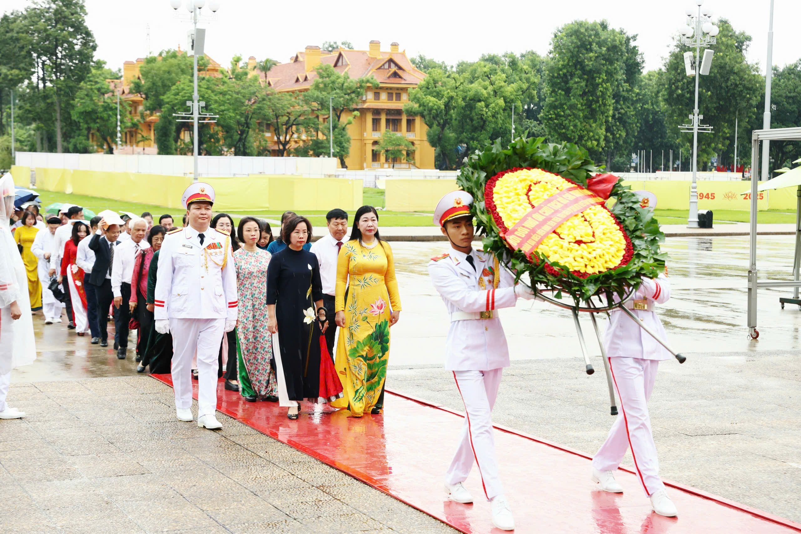 Ủy ban MTTQ Việt Nam thành phố Hà Nội tôn vinh 80 điển hình tiên tiến giai đoạn 2020 - 2025