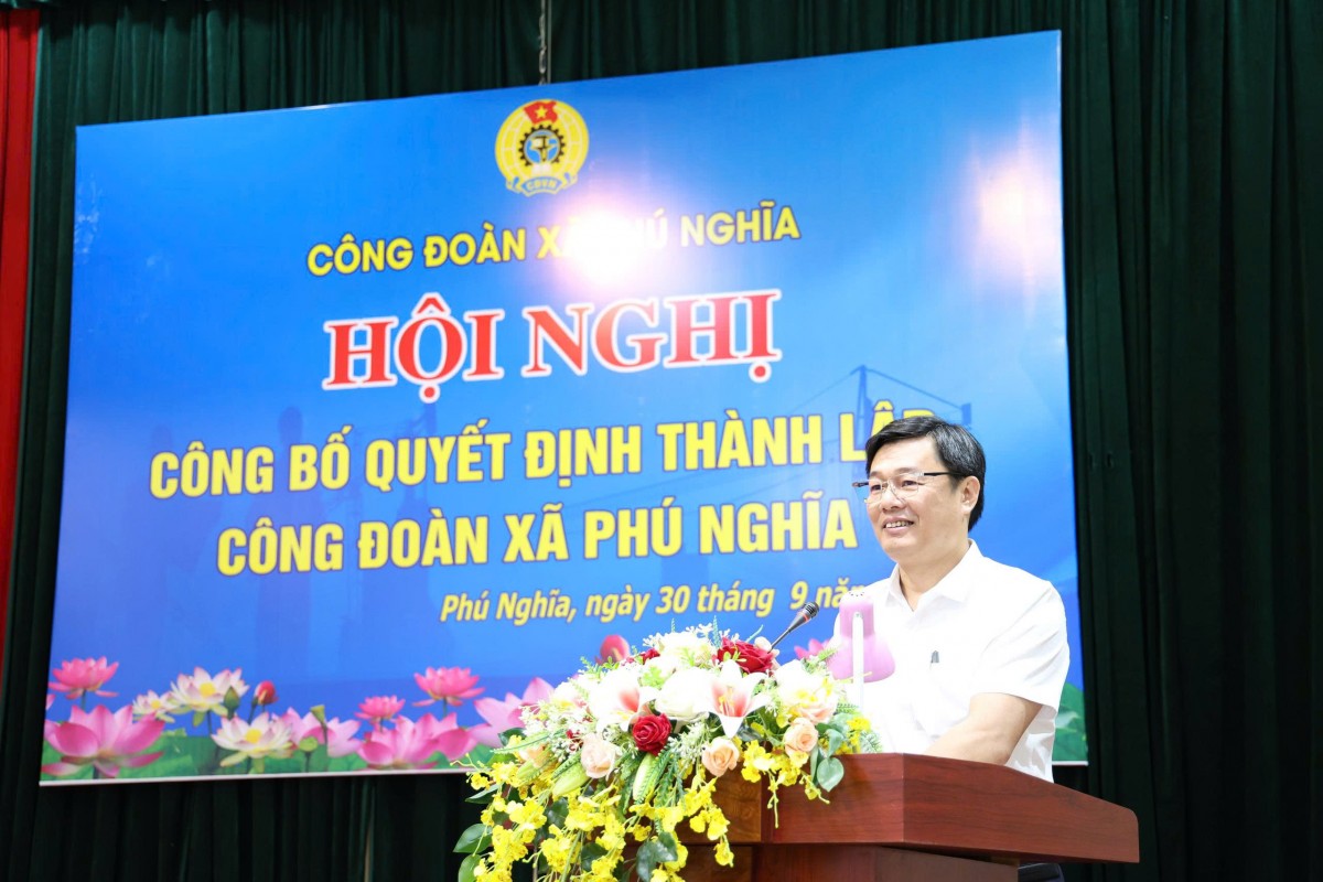 Công đoàn xã Phú Nghĩa chính thức được thành lập và đi vào hoạt động Công đoàn xã Phú Nghĩa chính thức được thành lập và đi vào hoạt động